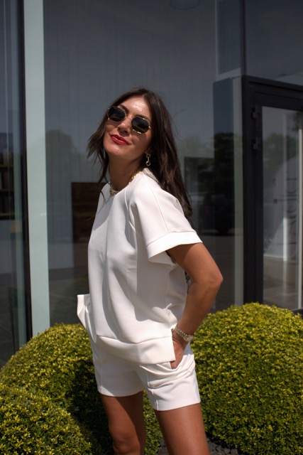 Liva Off-White Shorts - Görsel 2